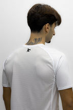 Camiseta blanca de deporte hawkline vista trasera