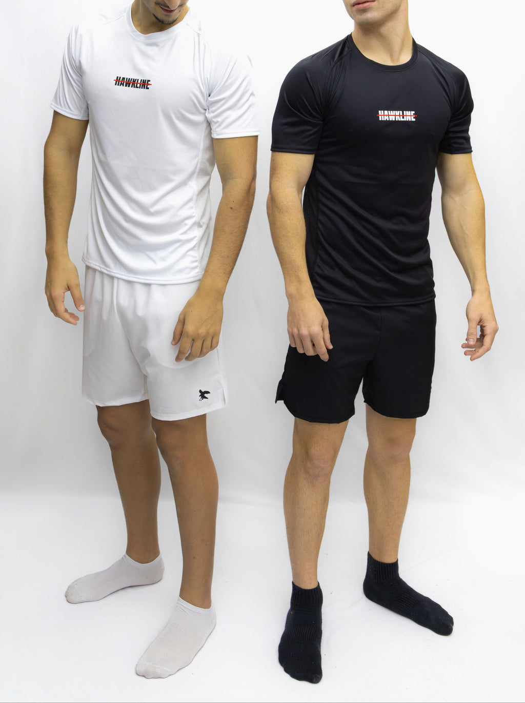 Conjunto de camiseta y pantalon hawklne de color blanco y negro
